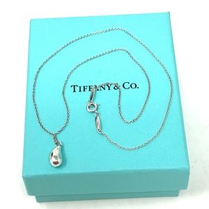 Authentic Tiffany & Co. Elsa Peretti Small Teardrop Pendant Necklace.
